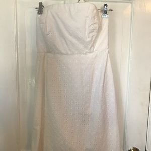 Vineyard Vines white strapless dress